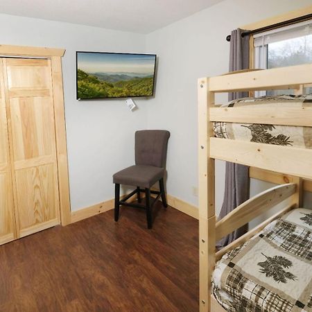 Big Oak Hideaway Villa Gatlinburg Bagian luar foto